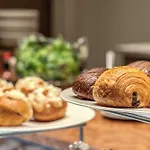 Отель Palazzo San Gottardo Como, A Radisson Collection 5*
