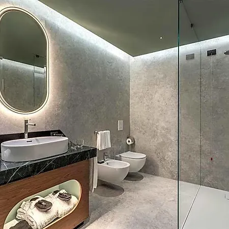 Palazzo San Gottardo Como, A Radisson Collection 5* Como