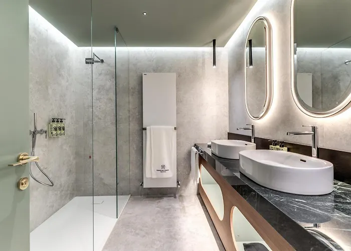 فندق Palazzo San Gottardo Como, A Radisson Collection 5*