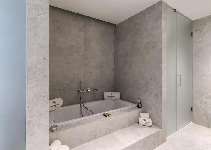 Hotel Palazzo San Gottardo Como, A Radisson Collection Como