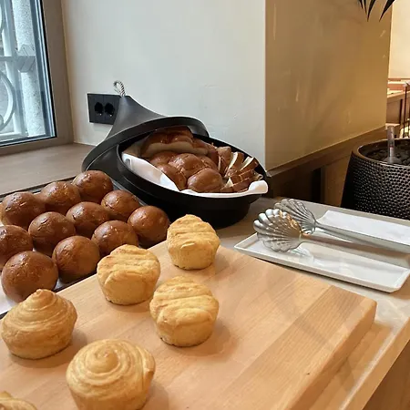 Palazzo San Gottardo Como, A Radisson Collection Όπως